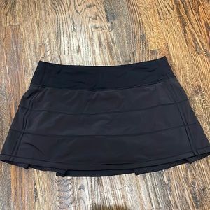Black Lululemon Pace Rival Mid-Rise Skirt size 8 Regular